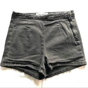 ❌SOLD! ✨Bullhead Hot Shorts